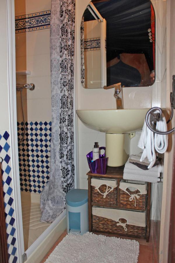 Bed and Breakfast Chez Martine et Bernard Saint-Vincent-Sterlanges Exterior foto