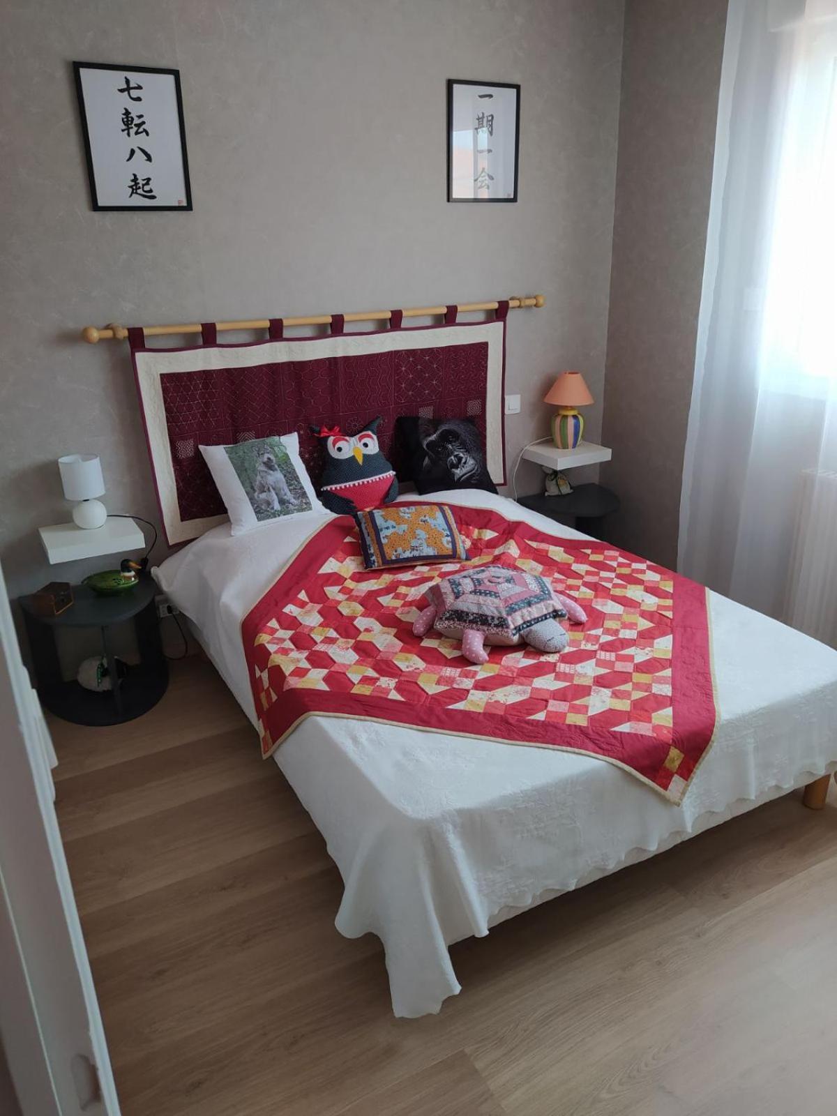 Bed and Breakfast Chez Martine et Bernard Saint-Vincent-Sterlanges Exterior foto